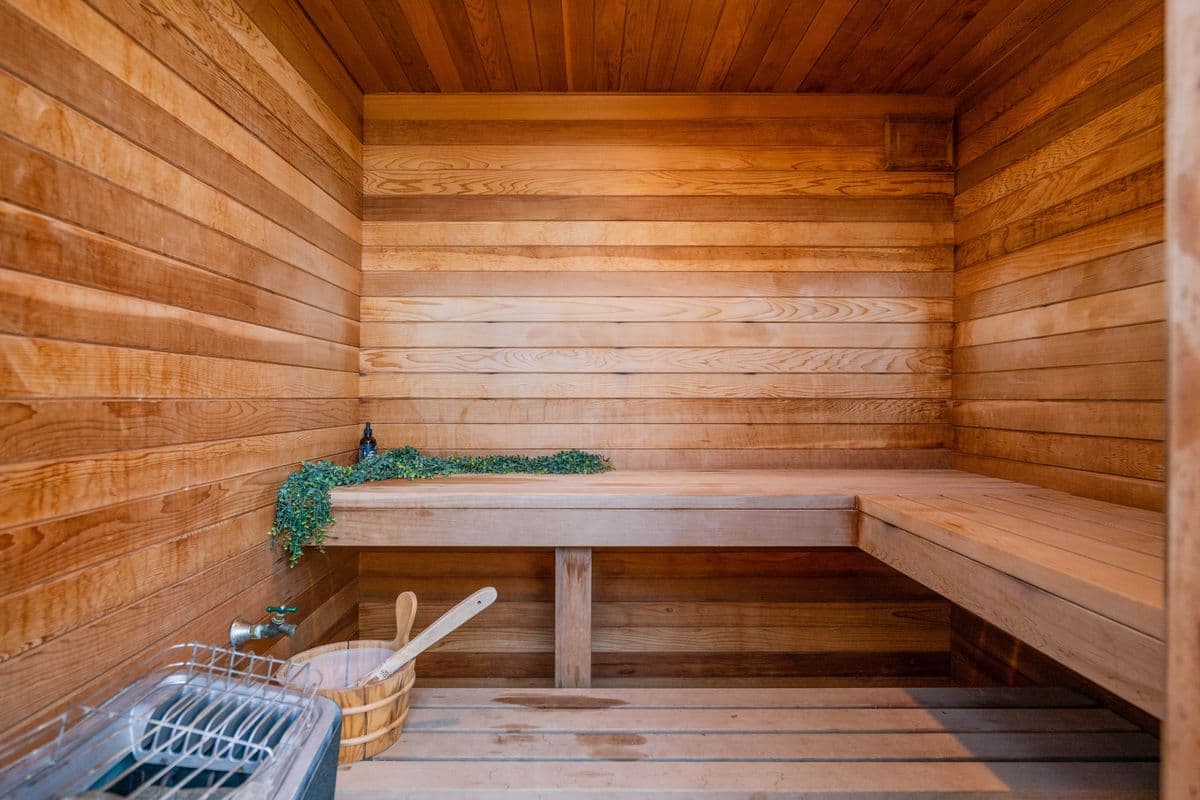 Wonder Valley Ranch — cedar sauna